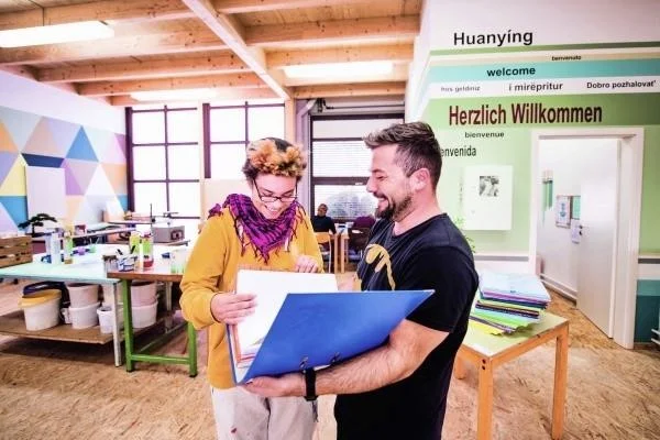 Begleiten, helfen, unterstützen: Rund 8740 Mitarbeiterinnen und Mitarbeiter setzen sich Tag für Tag. mit Herz und Verstand für die ihnen anvertrauten Menschen ein